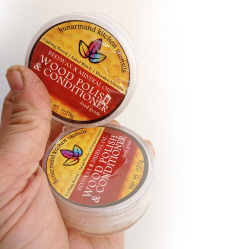 Beeswax and Mineral Oil Wood Conditioner - 25g
